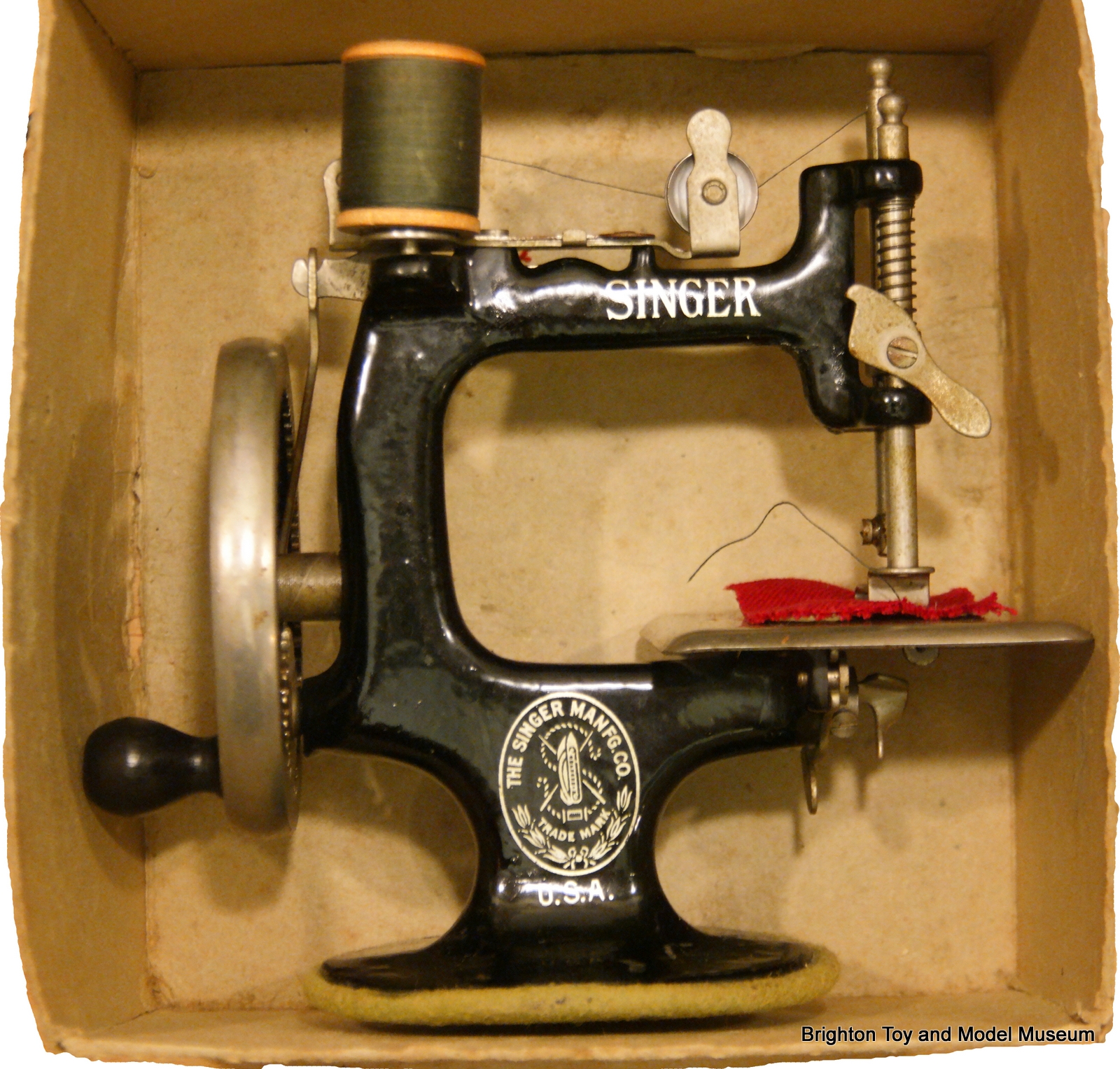 Vintage Kids Singer Sewing Machine